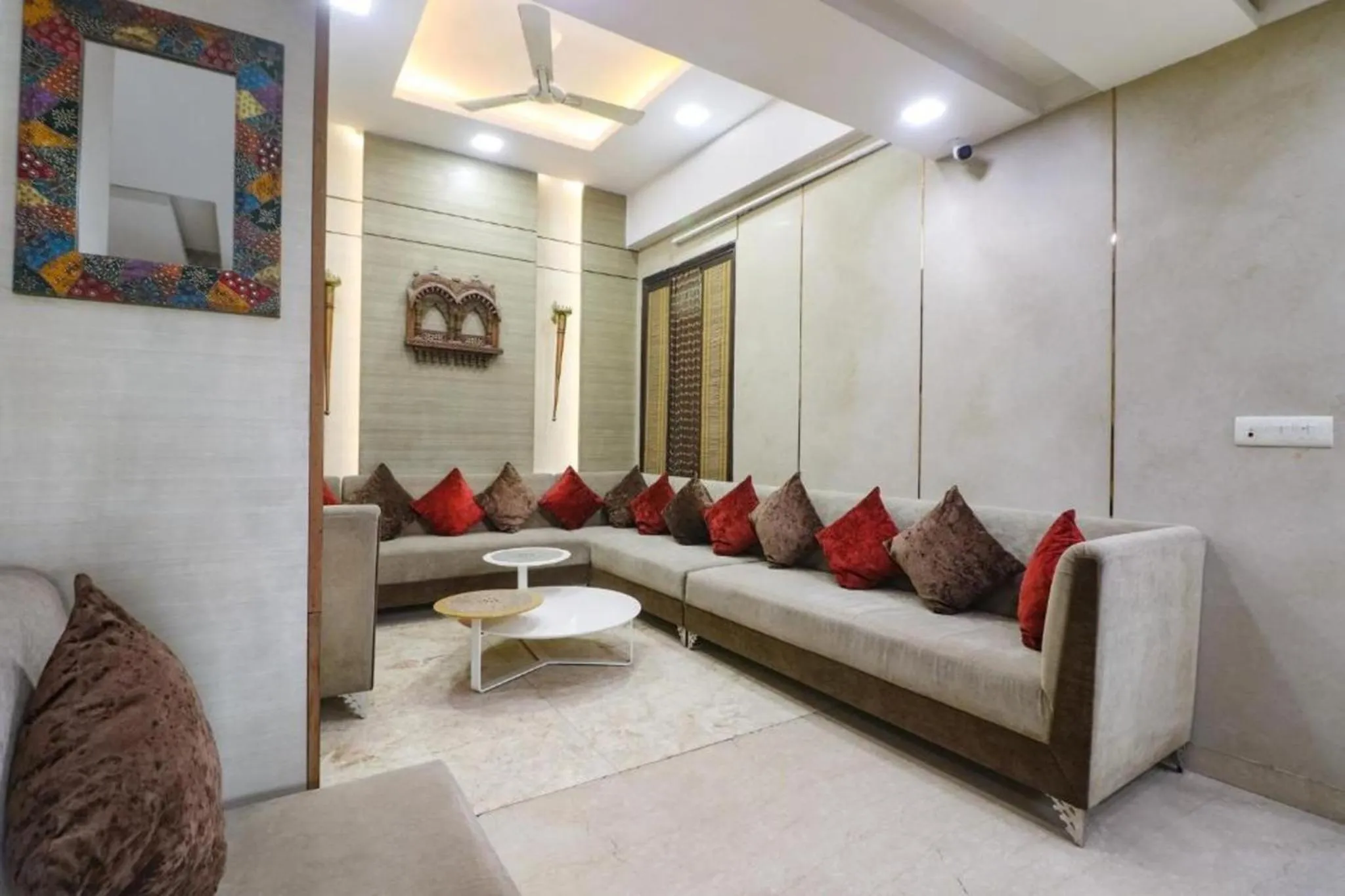 Living room in Qotel Signature Lavish Inn Rajouri Garden