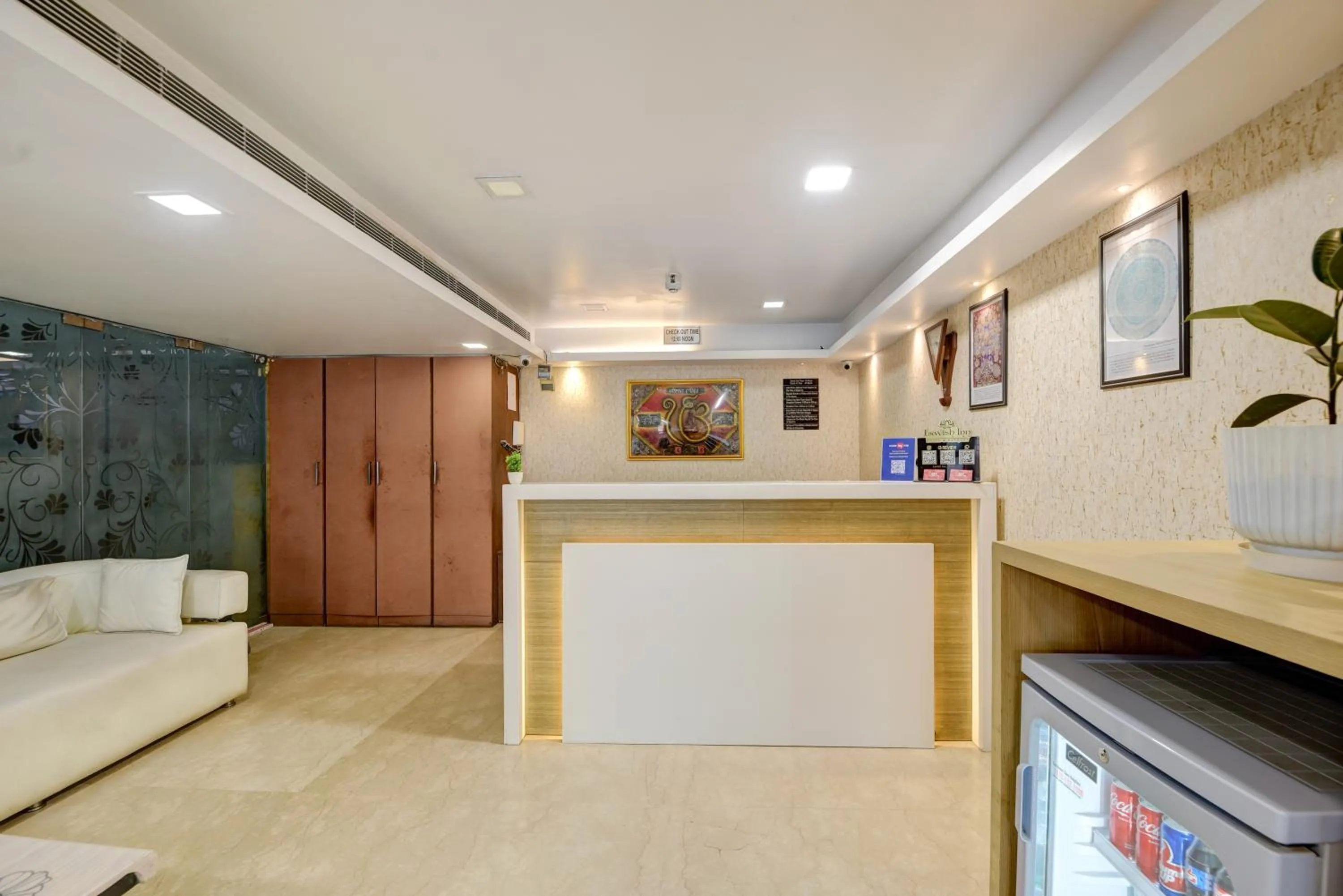 TV and multimedia in Qotel Signature Lavish Inn Rajouri Garden