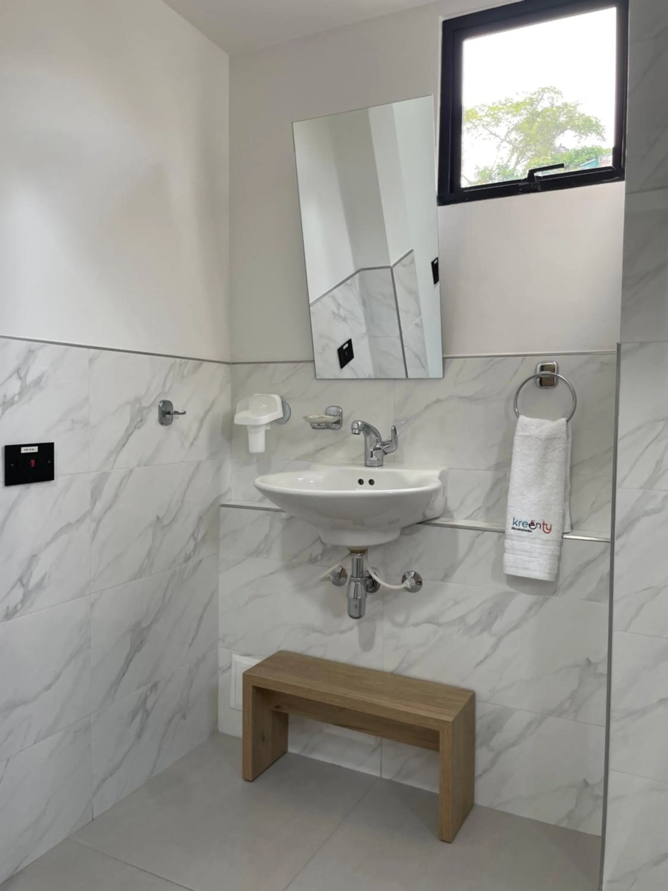 Bathroom in Hotel Casa Kreenty