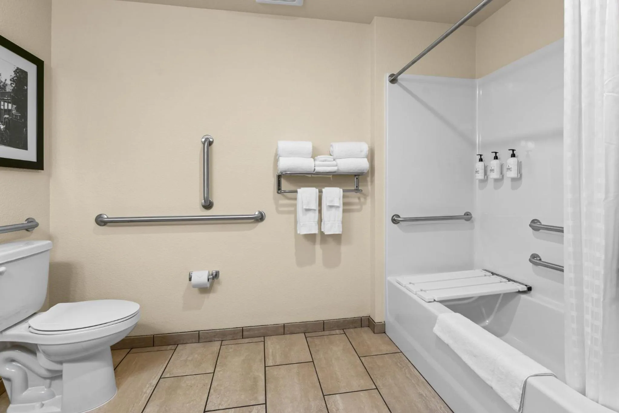 Bathroom in Cobblestone Hotel & Suites - Lynden