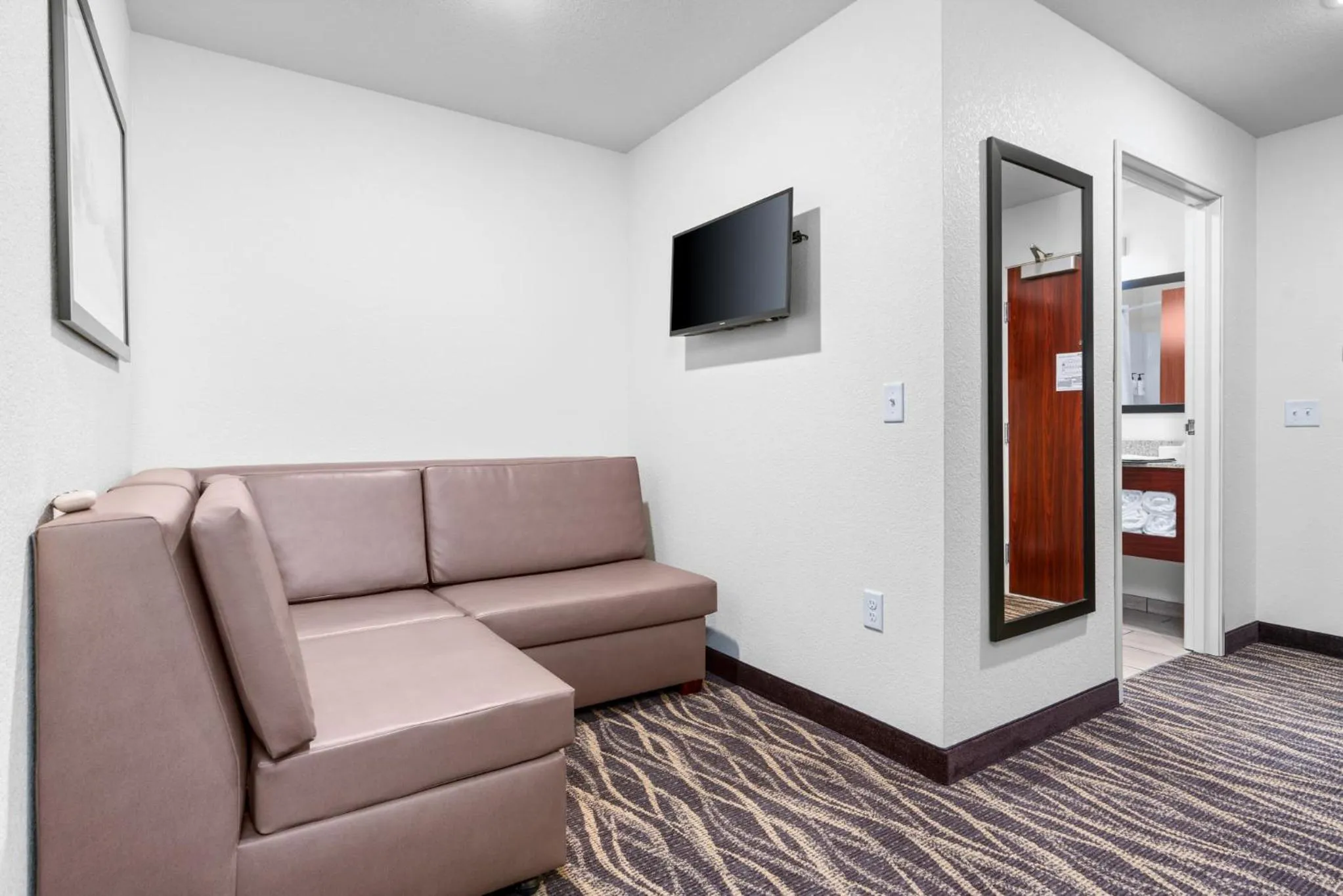 Seating area in Cobblestone Hotel & Suites - Lynden