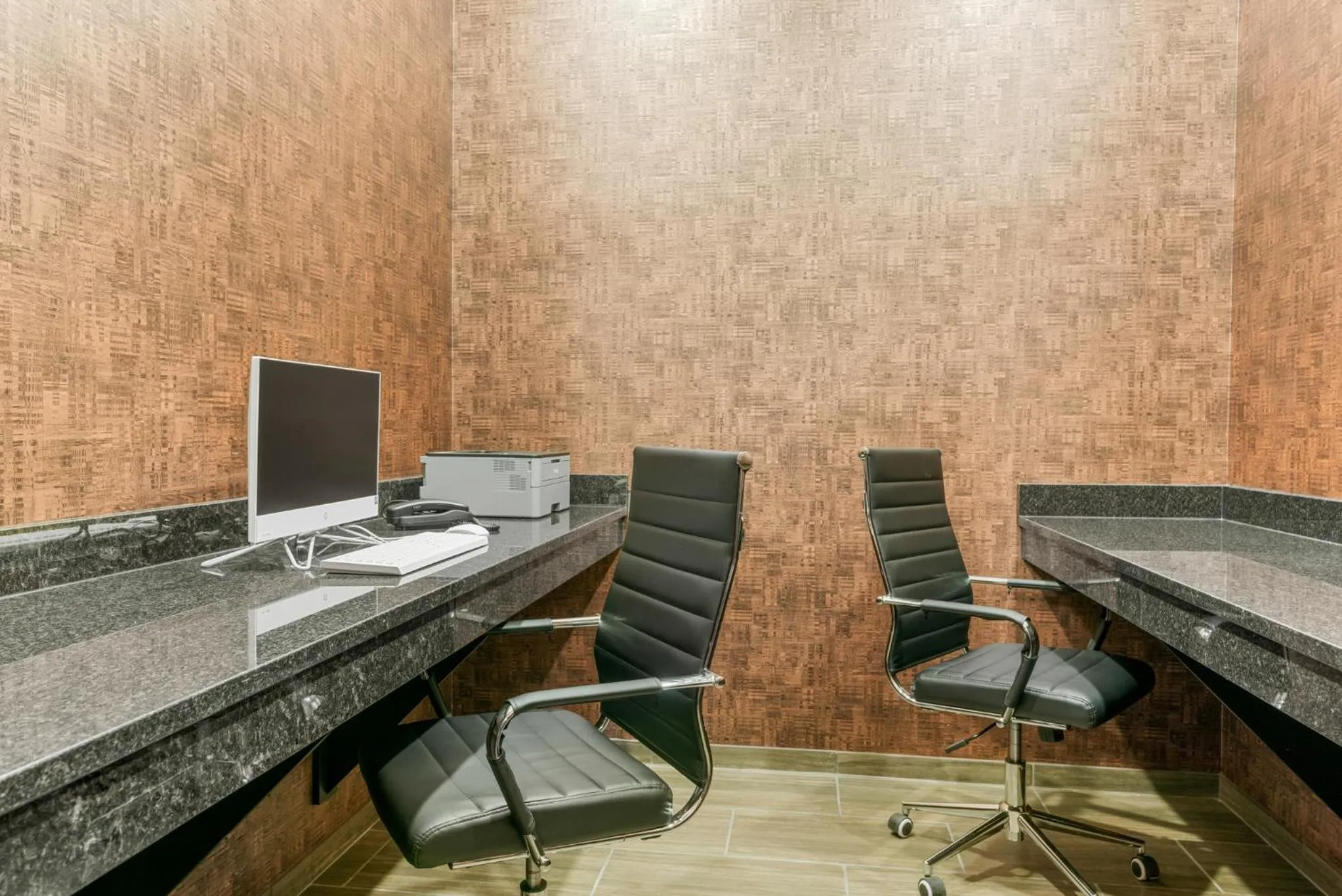 Business facilities in Cobblestone Hotel & Suites - Lynden