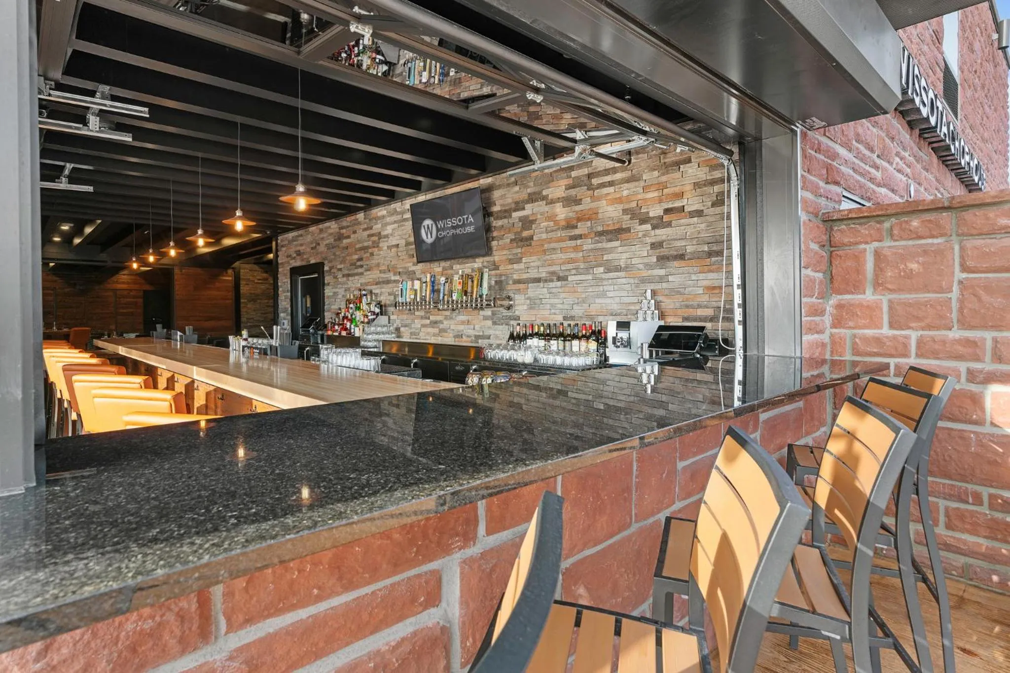 Patio in Cobblestone Hotel & Suites - Lynden