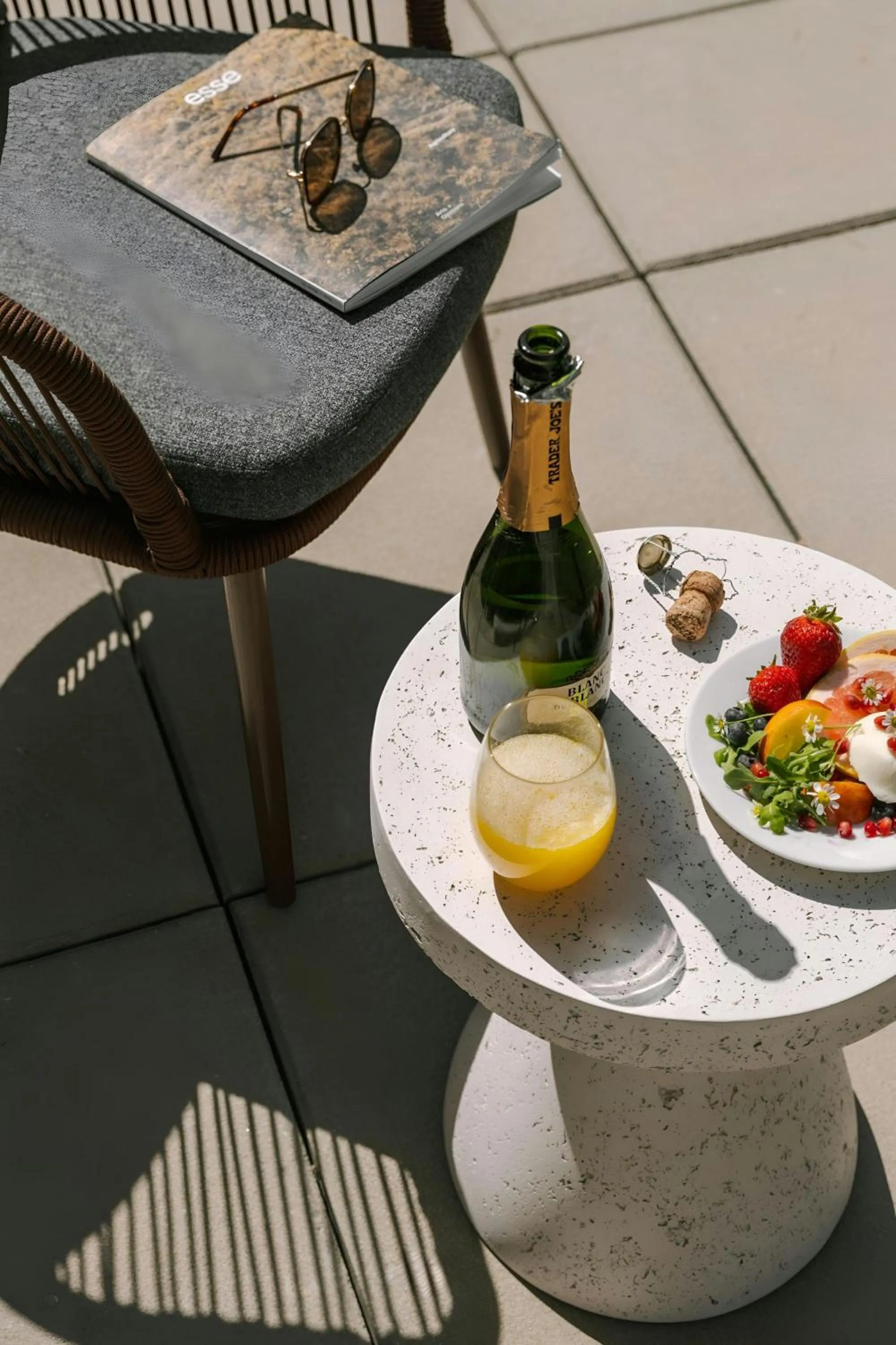 Photo of the whole room in Sonder Skyline Apartments LoHi