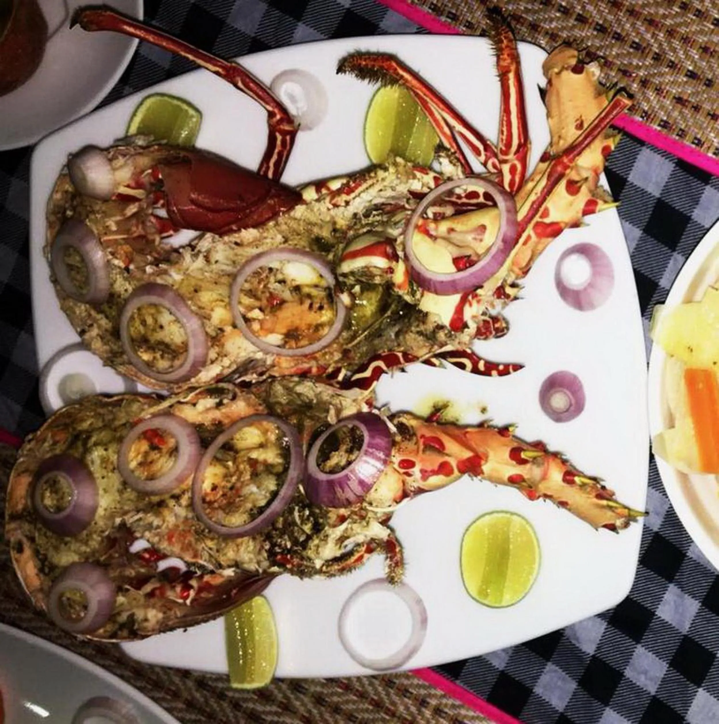 Food and drinks in Adroit Beach Inn