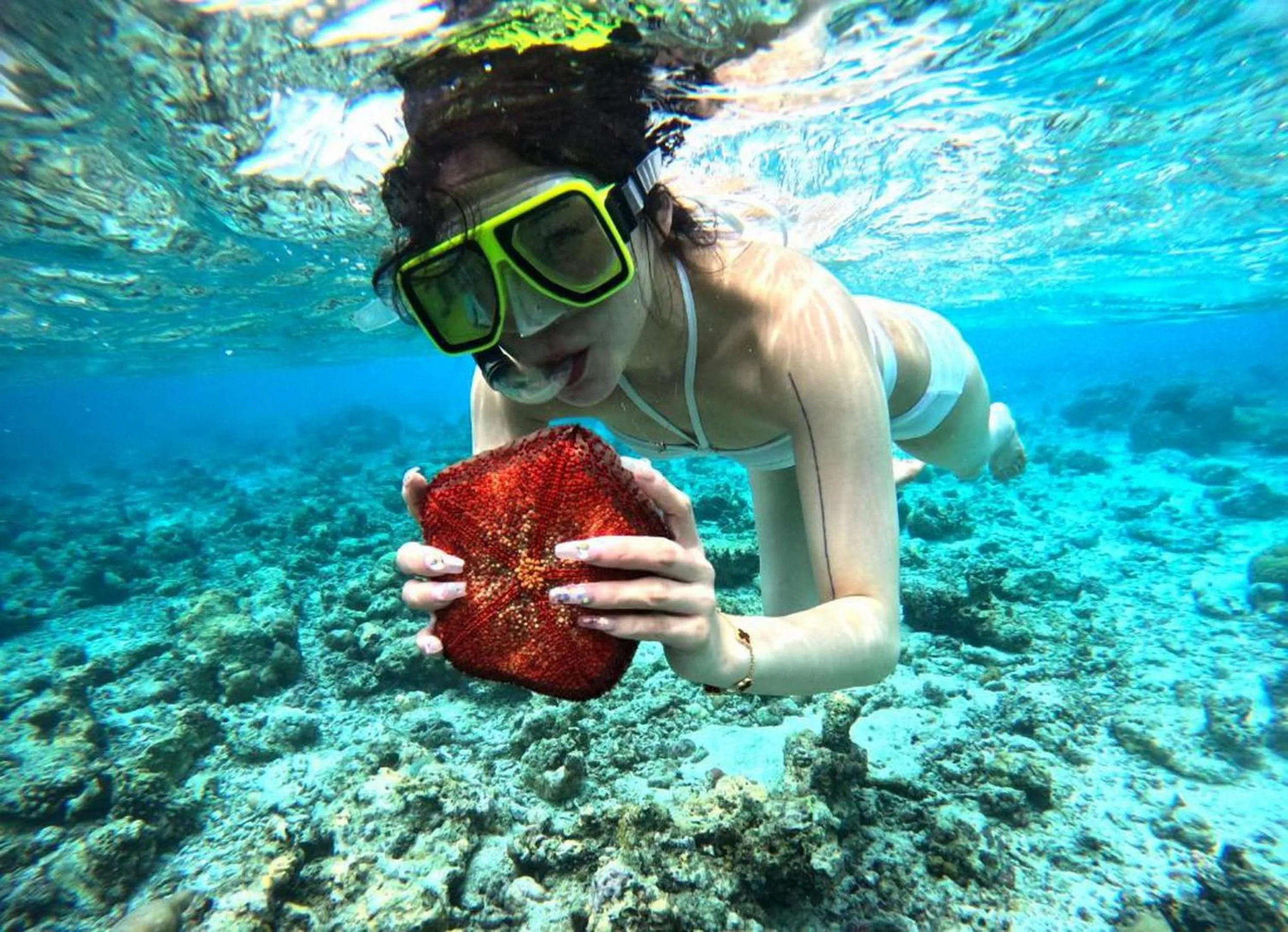 People in Adroit Beach Inn