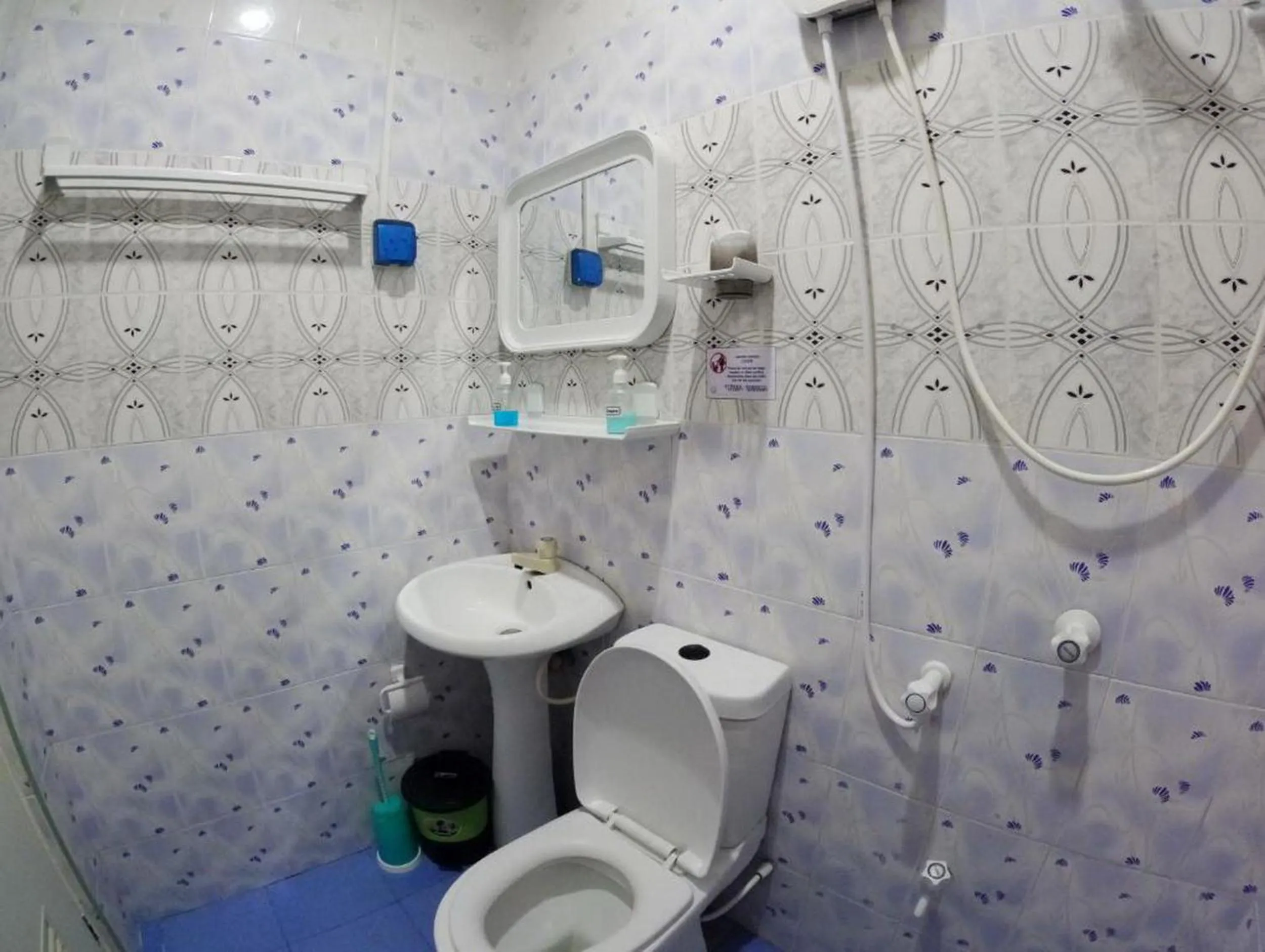 Shower in Adroit Beach Inn