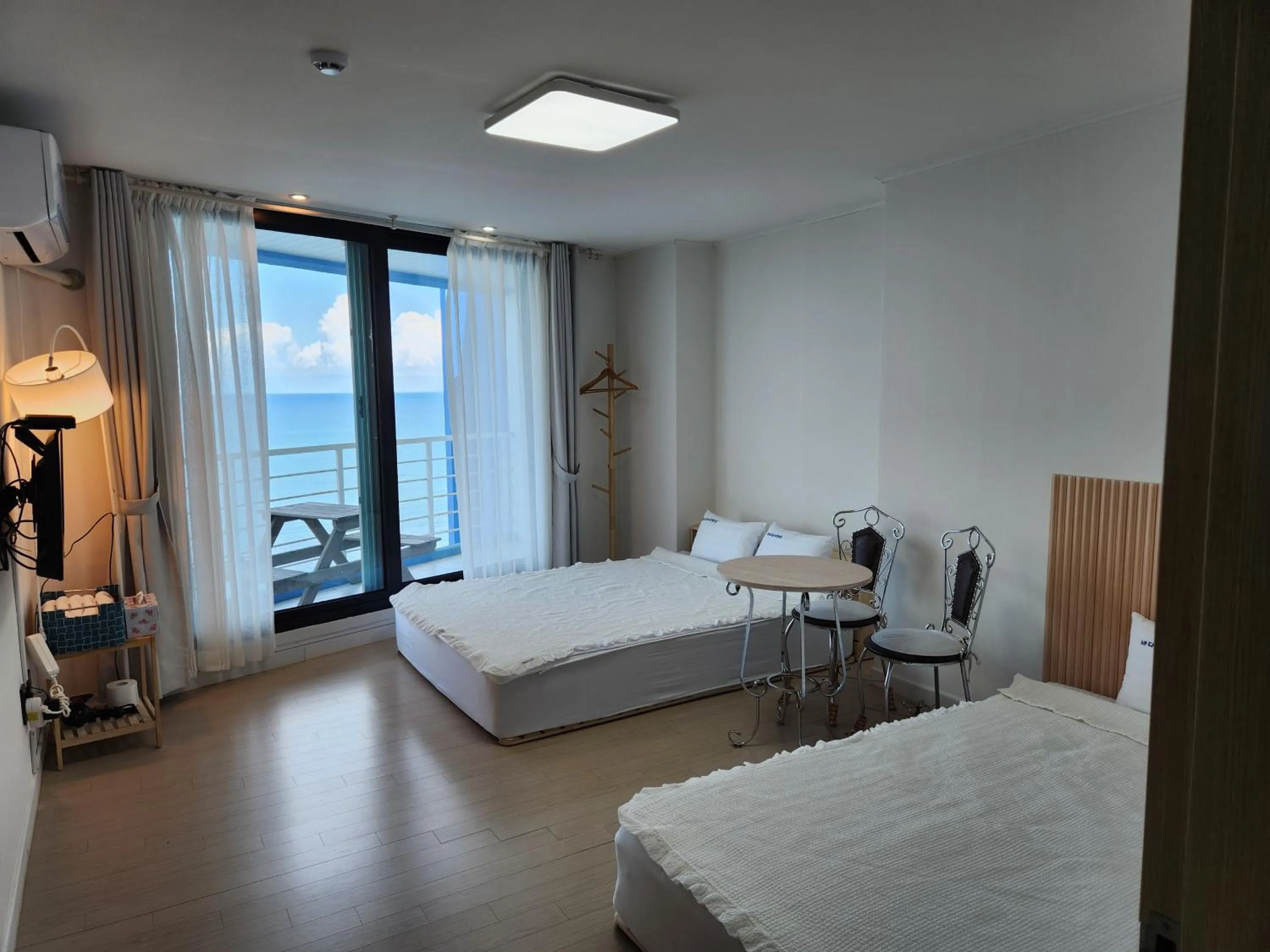 Bed in On The Sea Pension