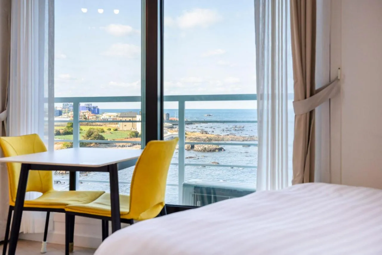 Bed in On The Sea Pension