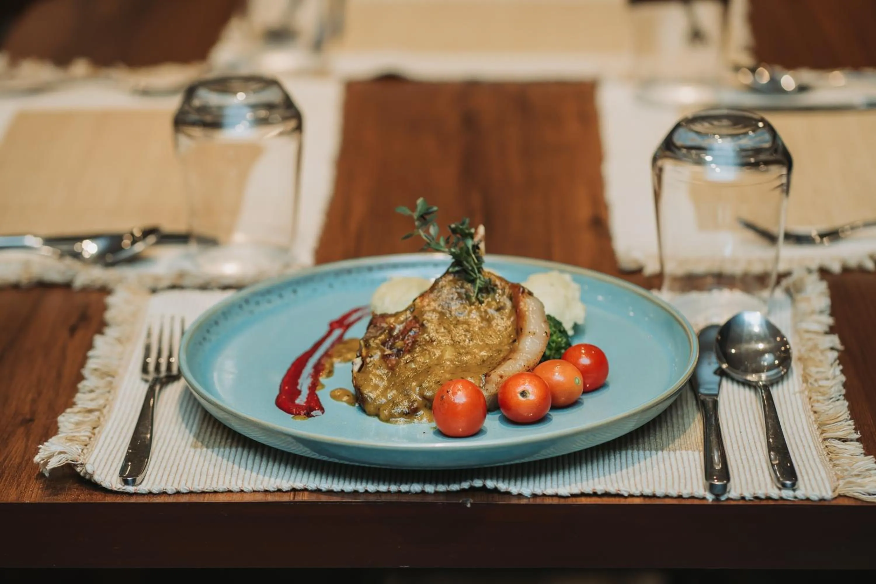 Food in Dees Boutique Hotel