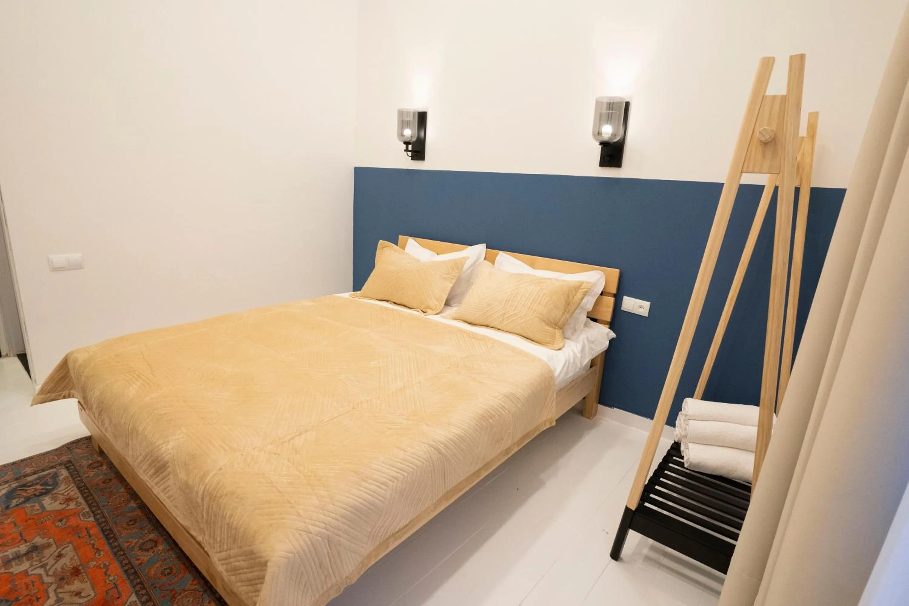 Bed in Sulitzer Residence