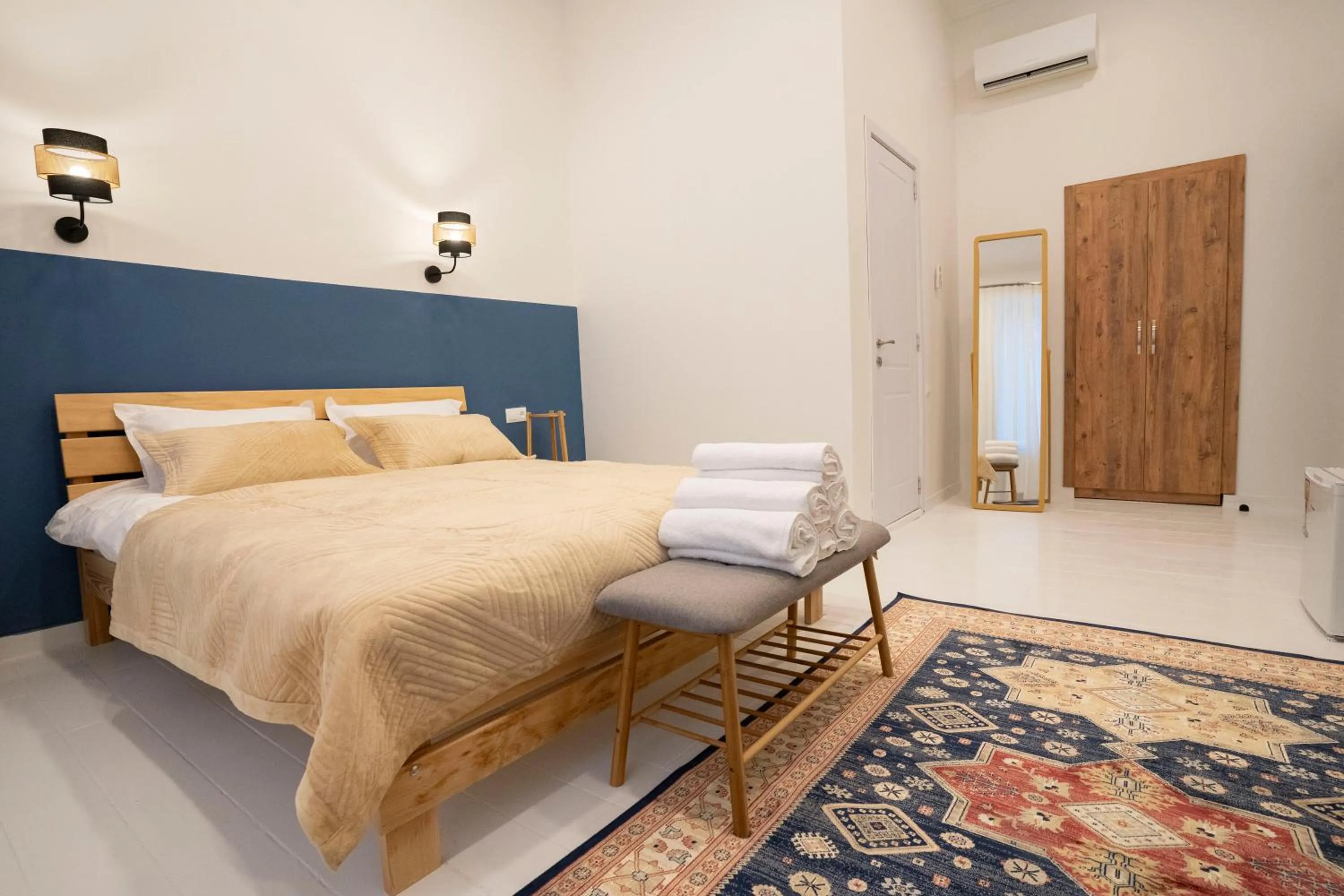 Bed in Sulitzer Residence