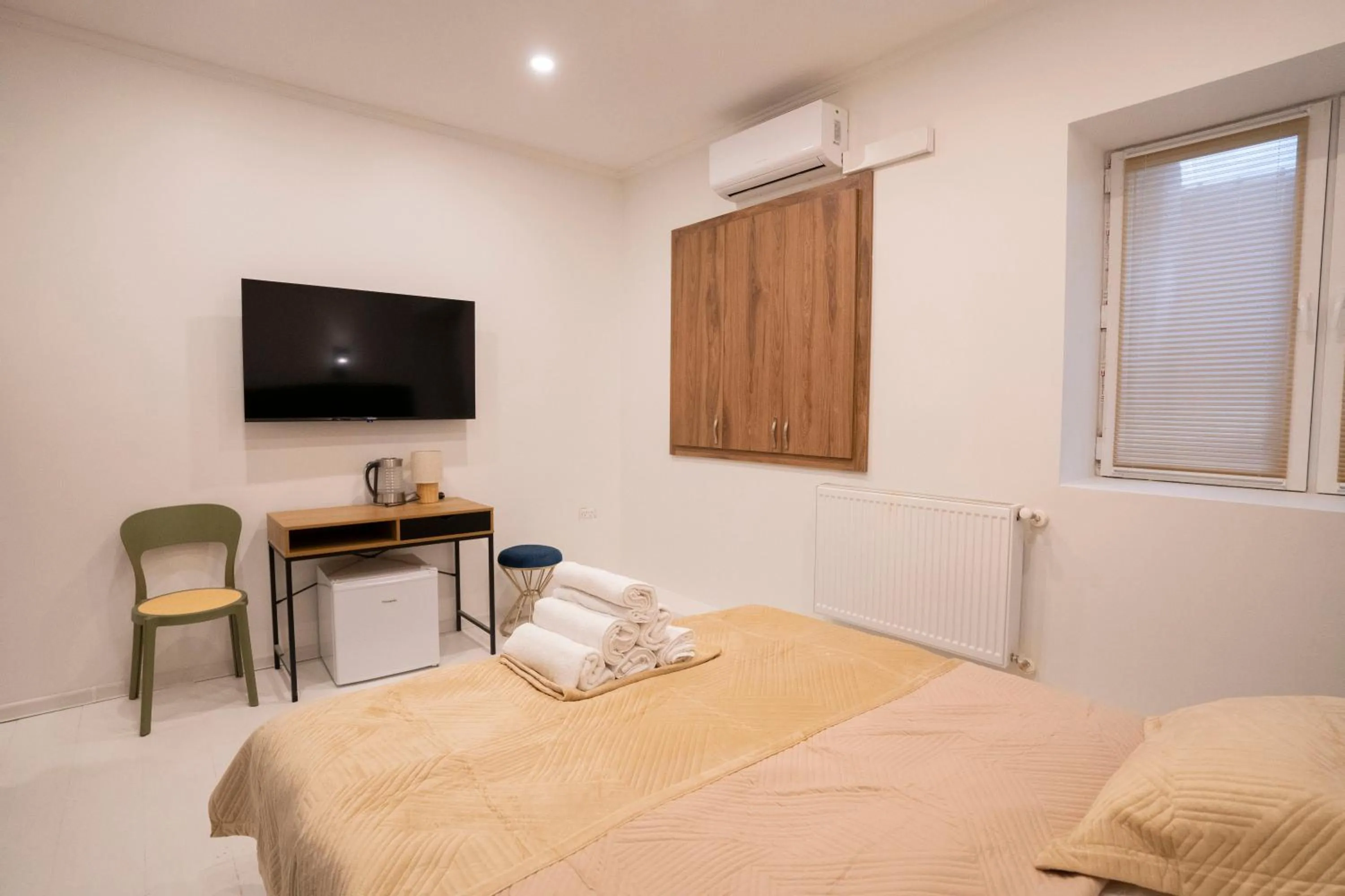 Bed in Sulitzer Residence