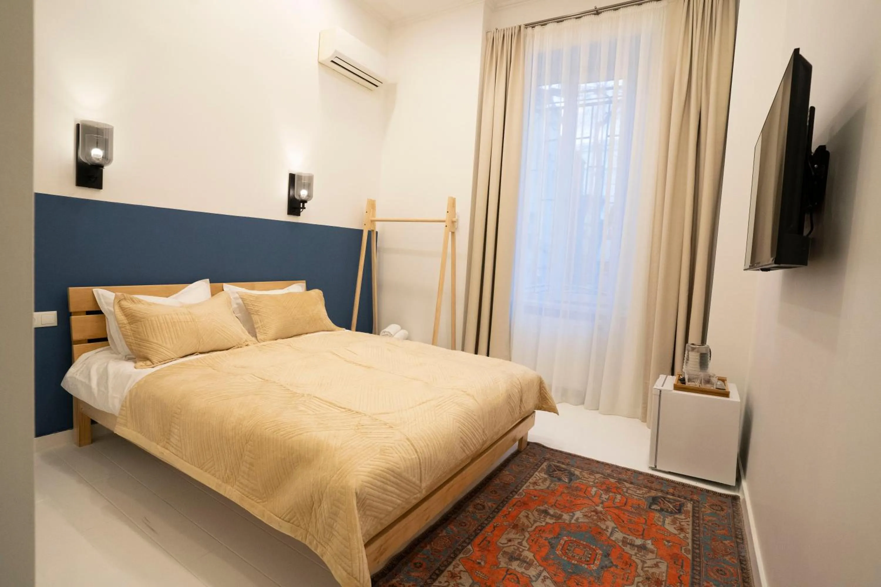 Bed in Sulitzer Residence