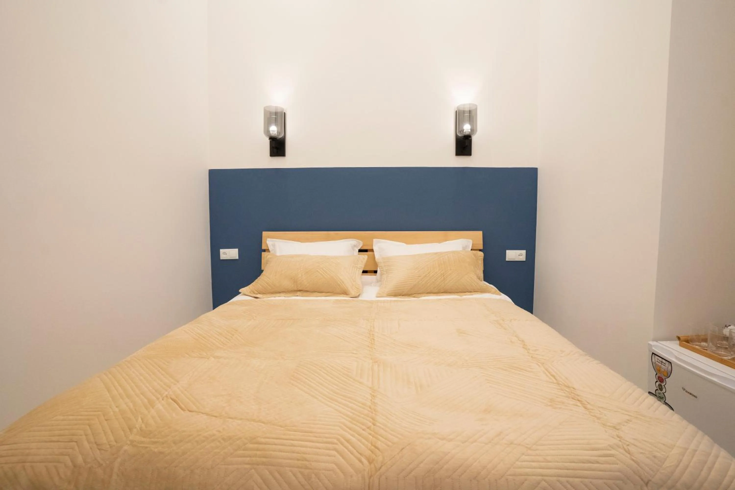 Bed in Sulitzer Residence