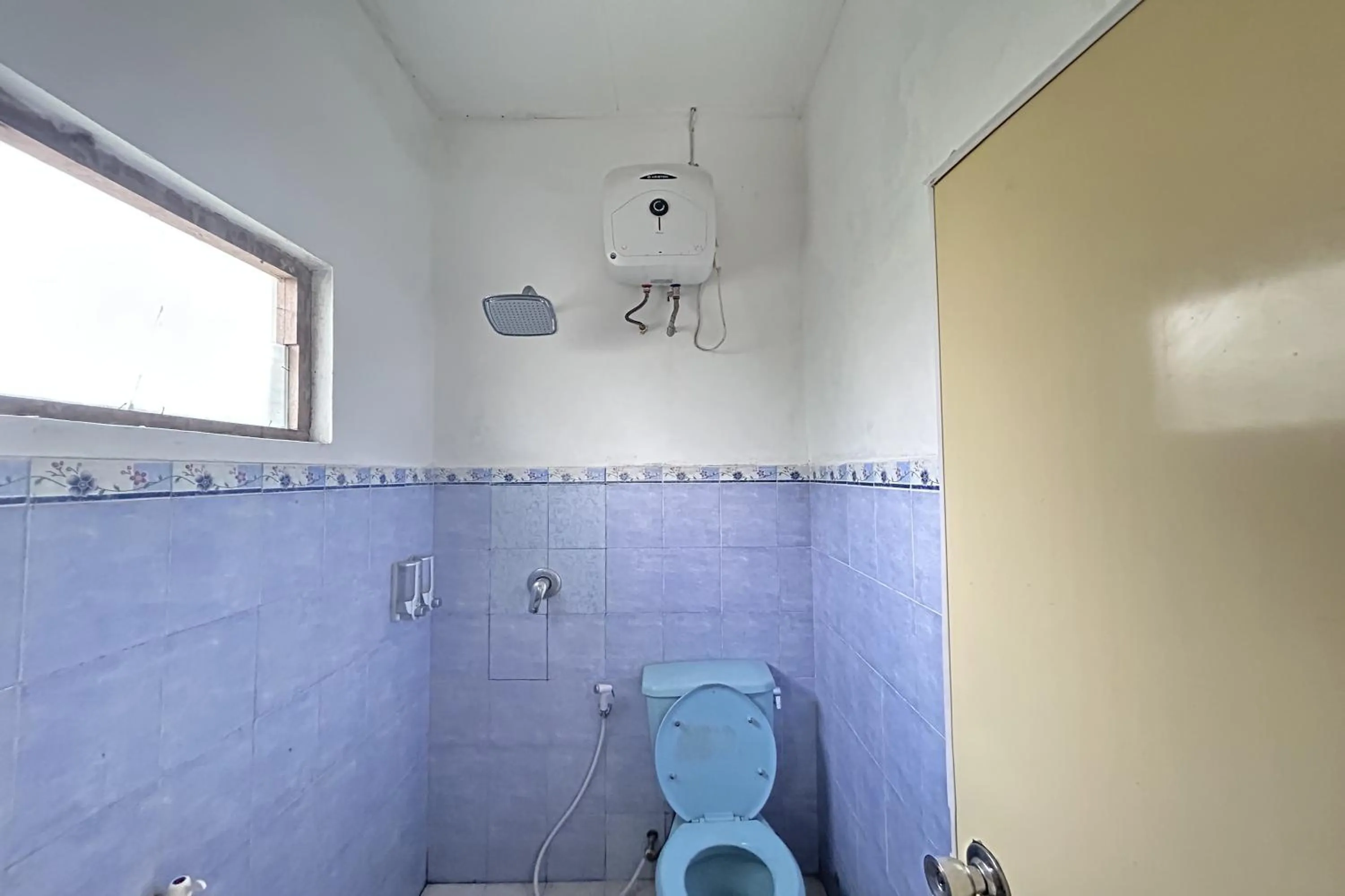 Bathroom in Carla Garden