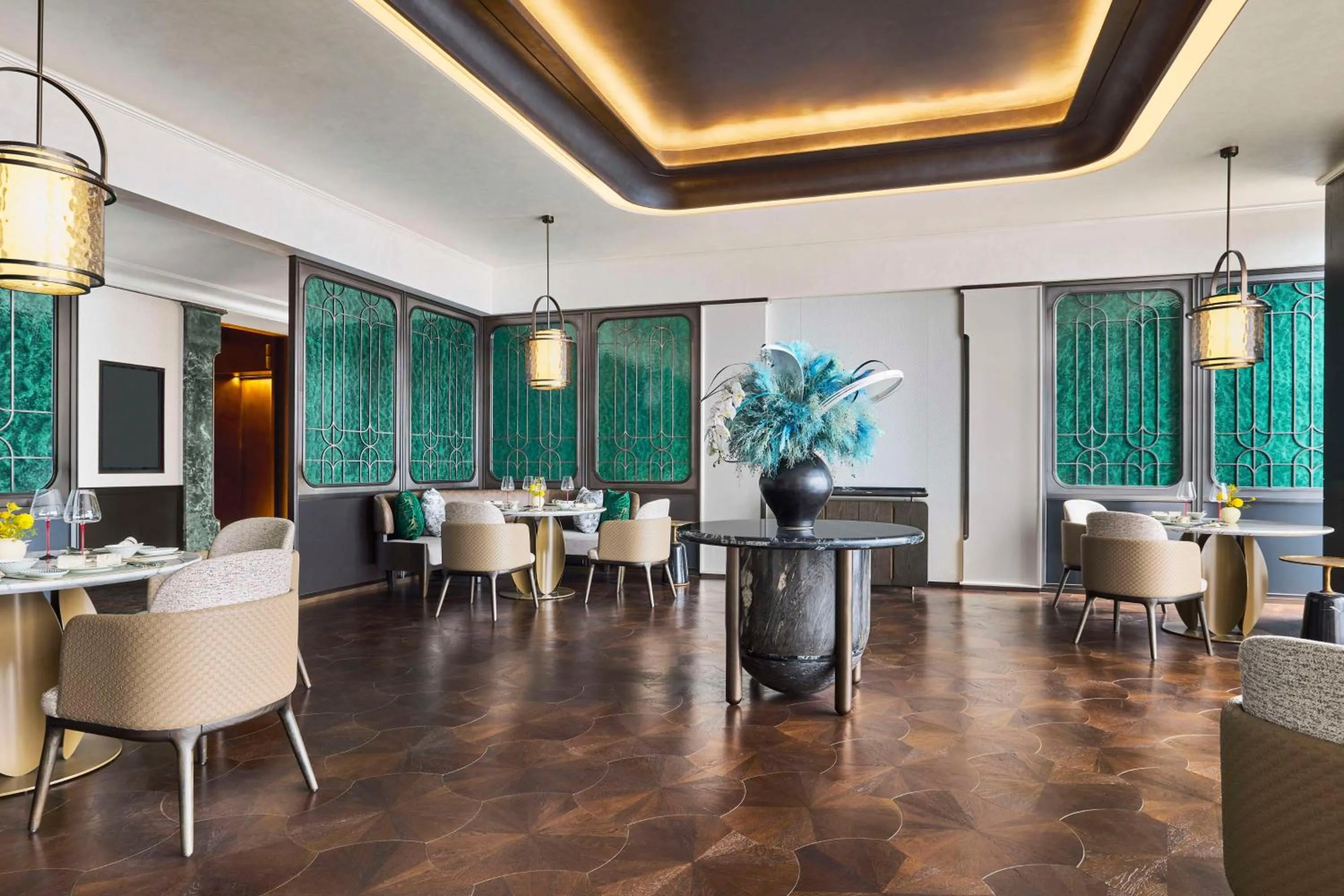 Restaurant/places to eat in Conrad Chongqing