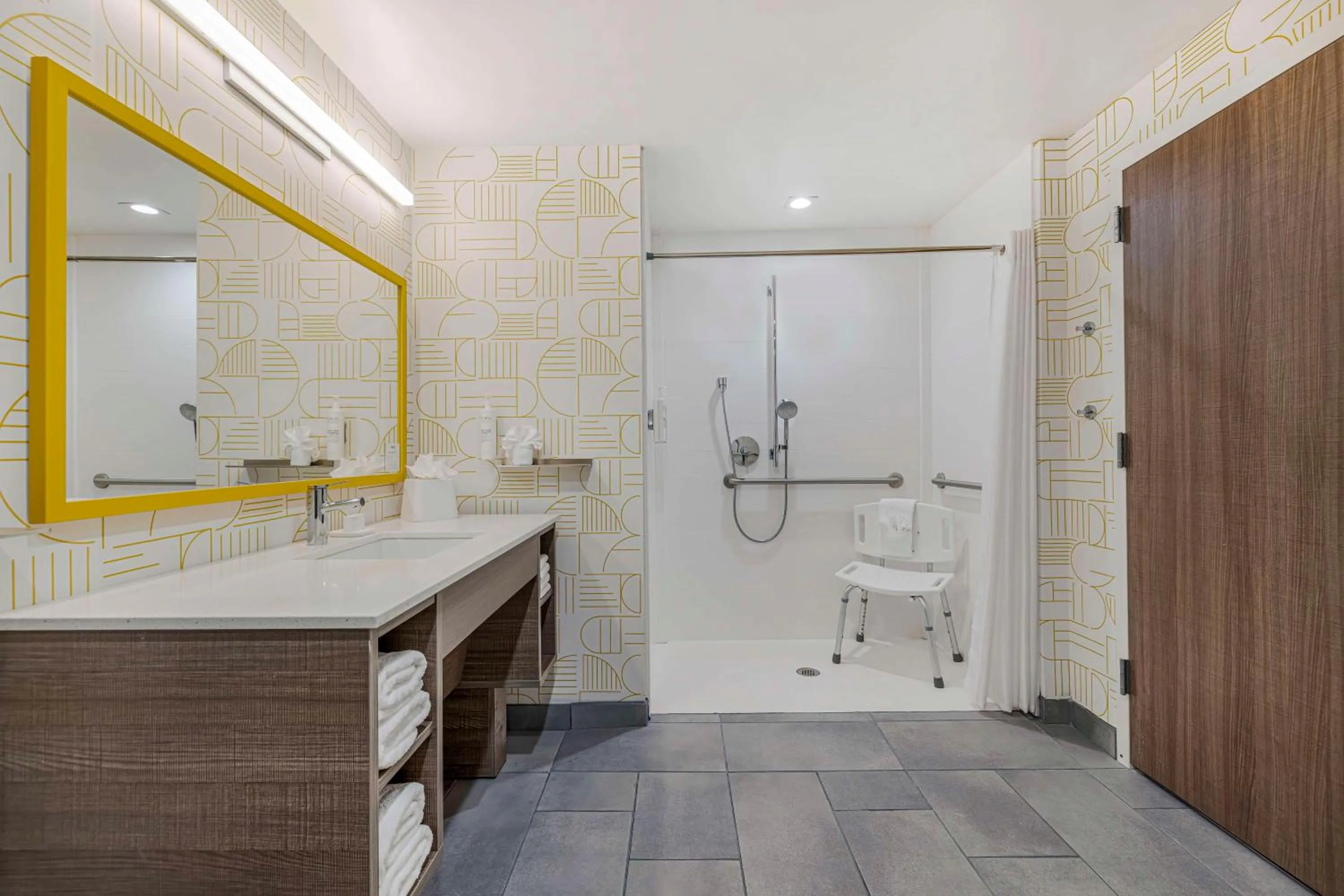 Bathroom in Home2 Suites By Hilton Colorado Springs Airport