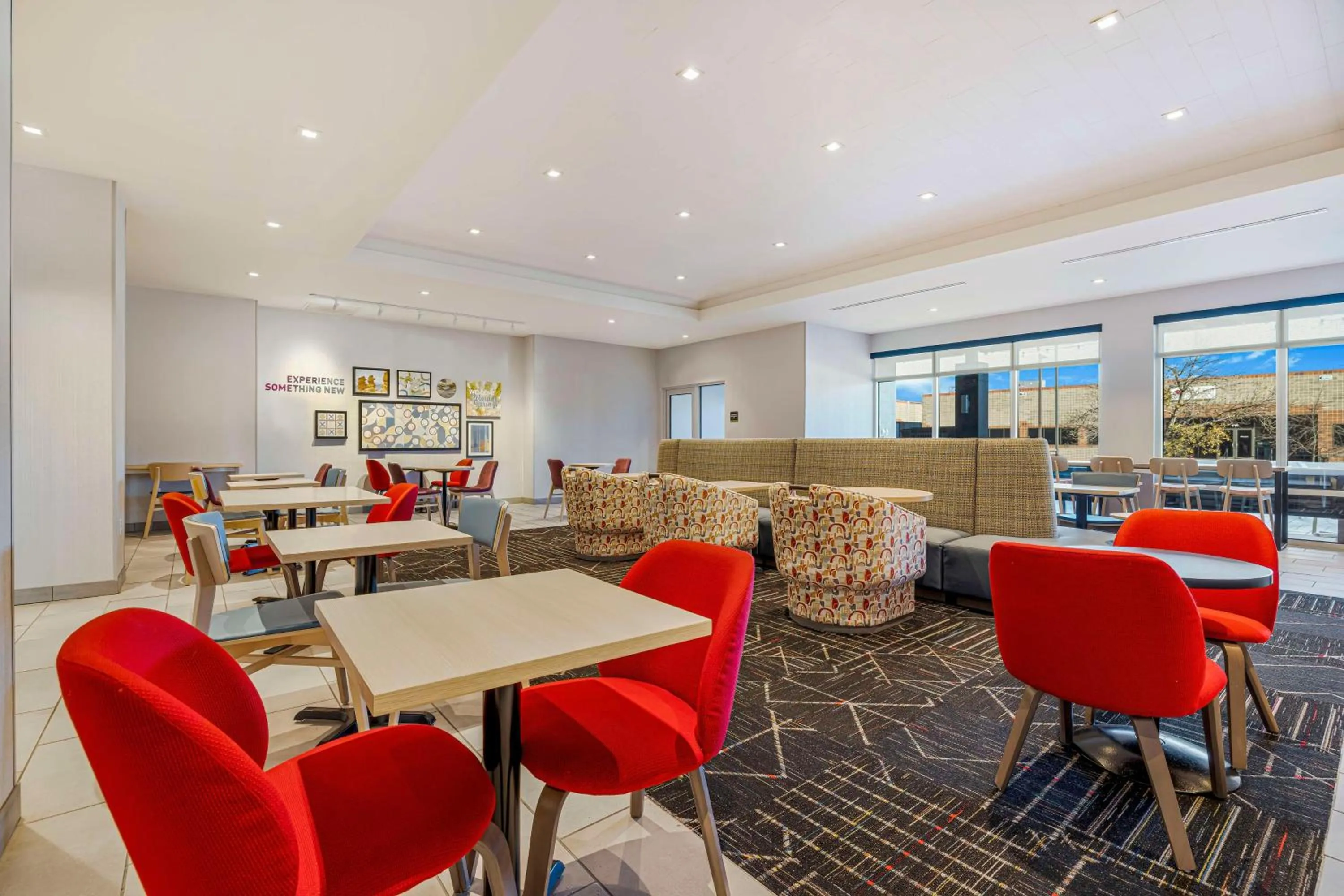 Lobby or reception in Home2 Suites By Hilton Colorado Springs Airport