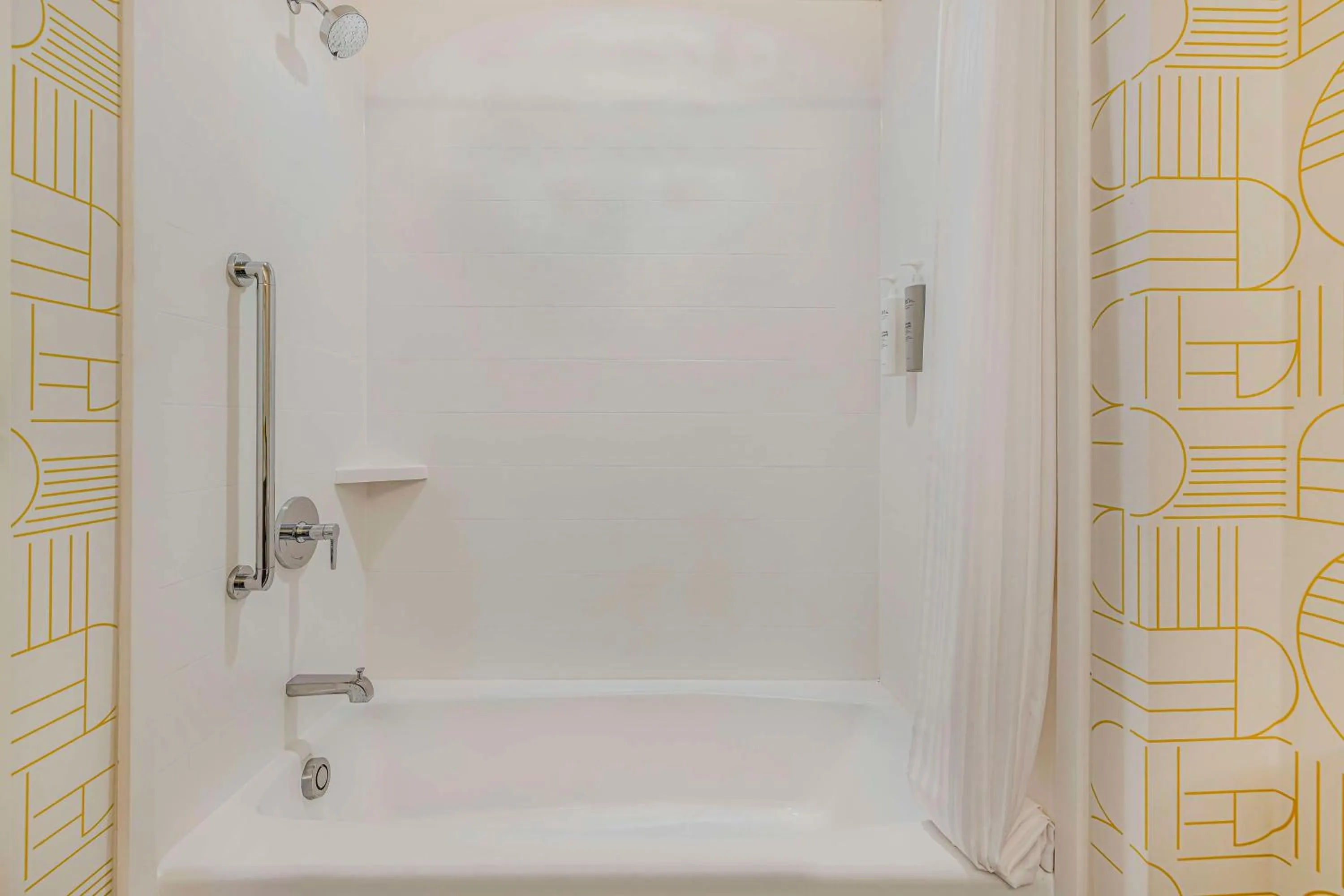 Bathroom in Home2 Suites By Hilton Colorado Springs Airport