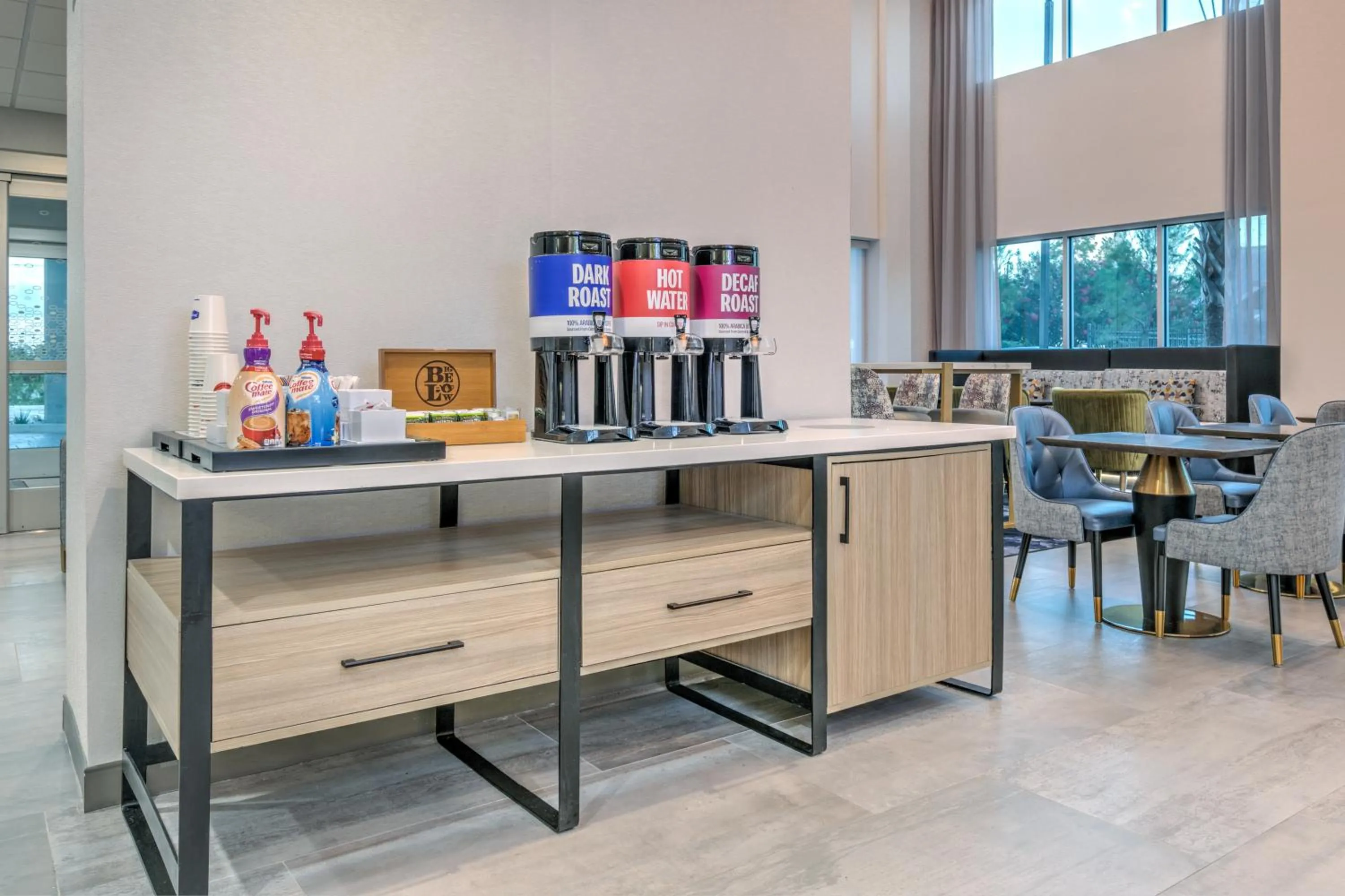 Breakfast in Hampton Inn & Suites by Hilton Shenandoah The Woodlands