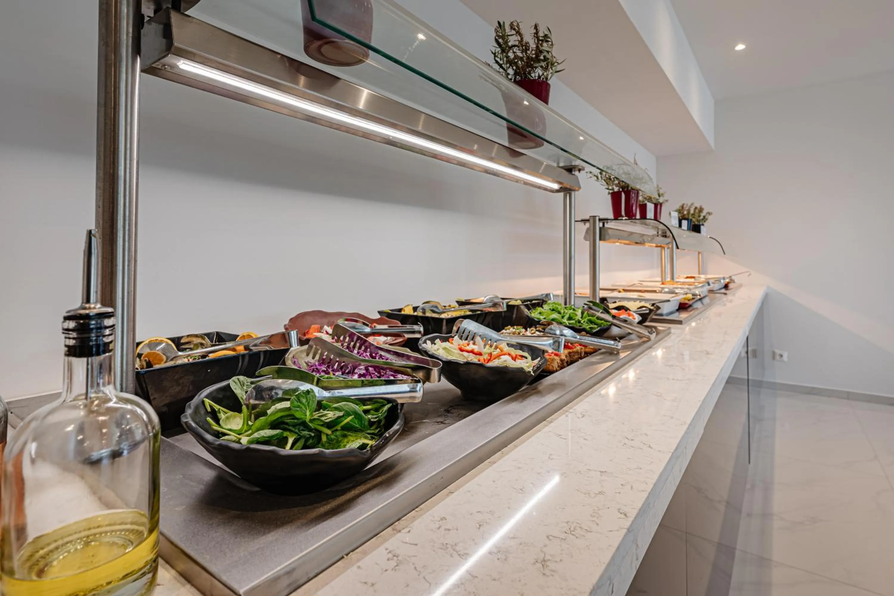 Food and drinks in Magique Bleu Suites