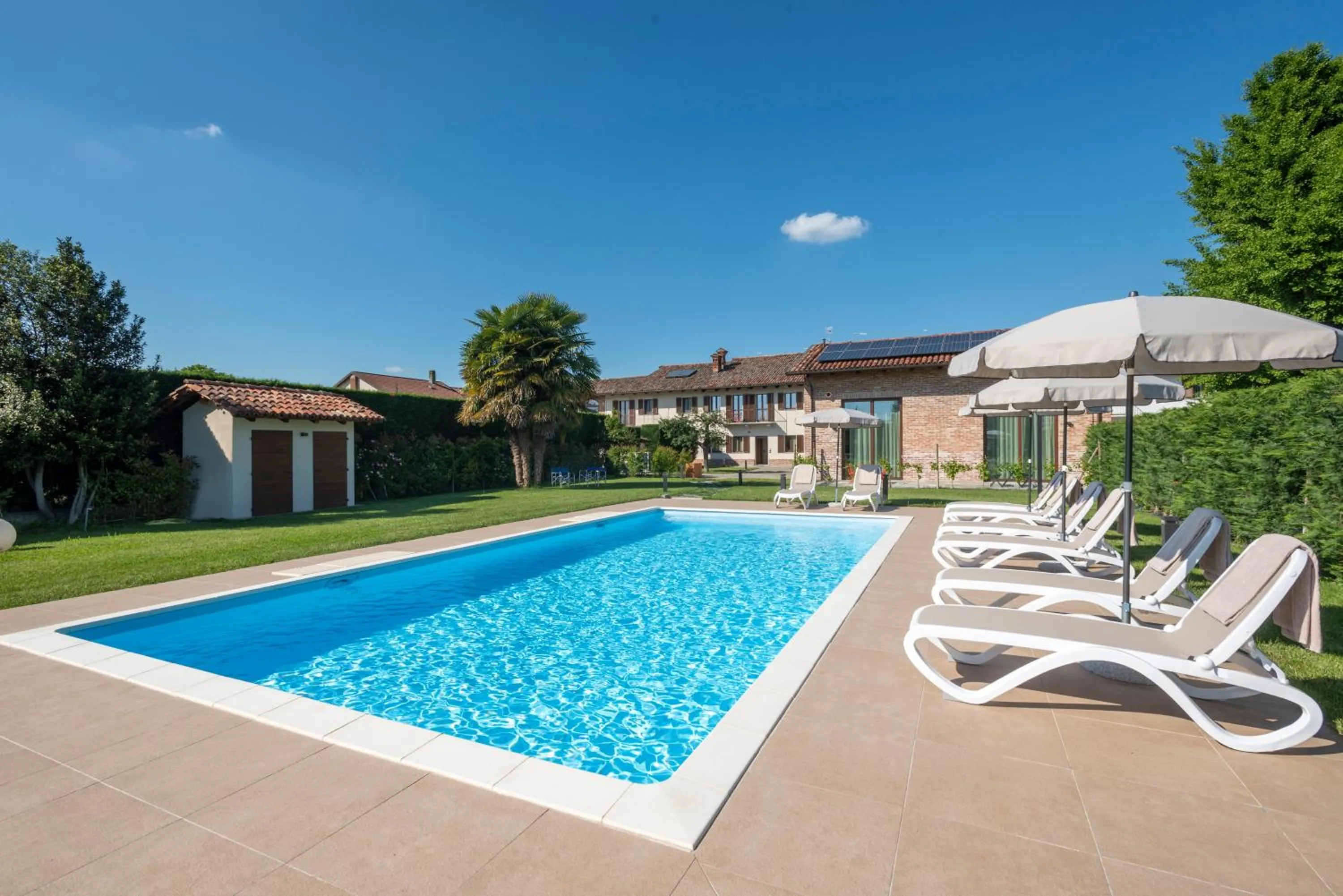 Swimming pool in Corte Bellora
