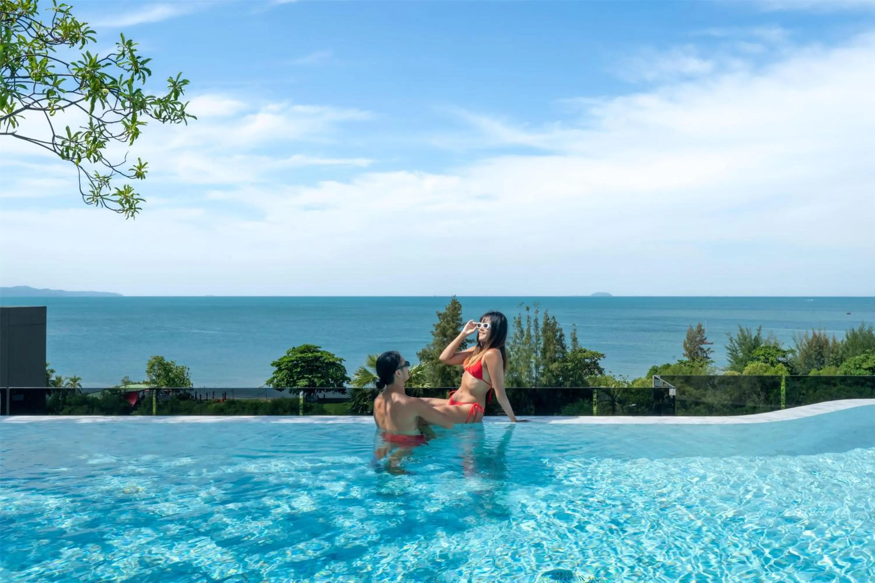 Pool view in Howard Johnson by Wyndham Pattaya JC