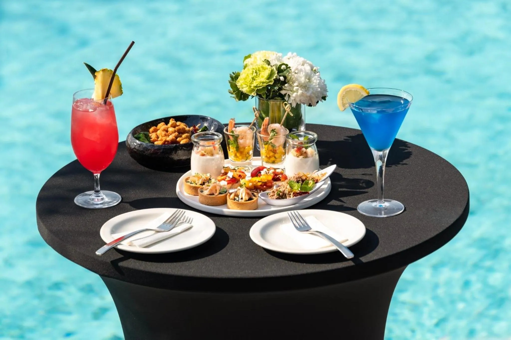 Food and drinks in Howard Johnson by Wyndham Pattaya JC