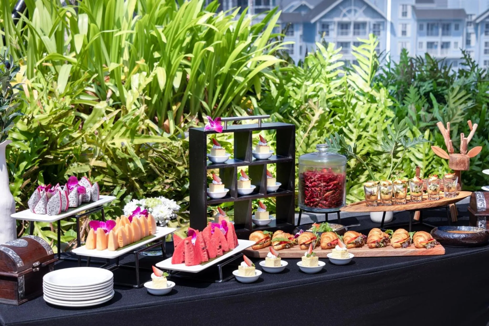 Food and drinks in Howard Johnson by Wyndham Pattaya JC