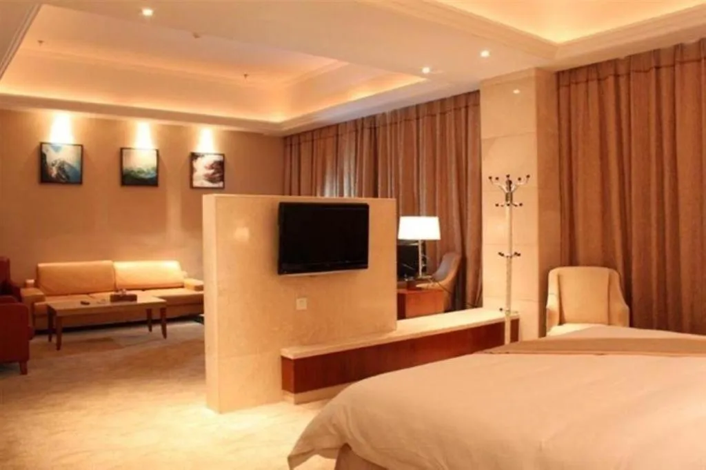 Bed in Regency Hotel