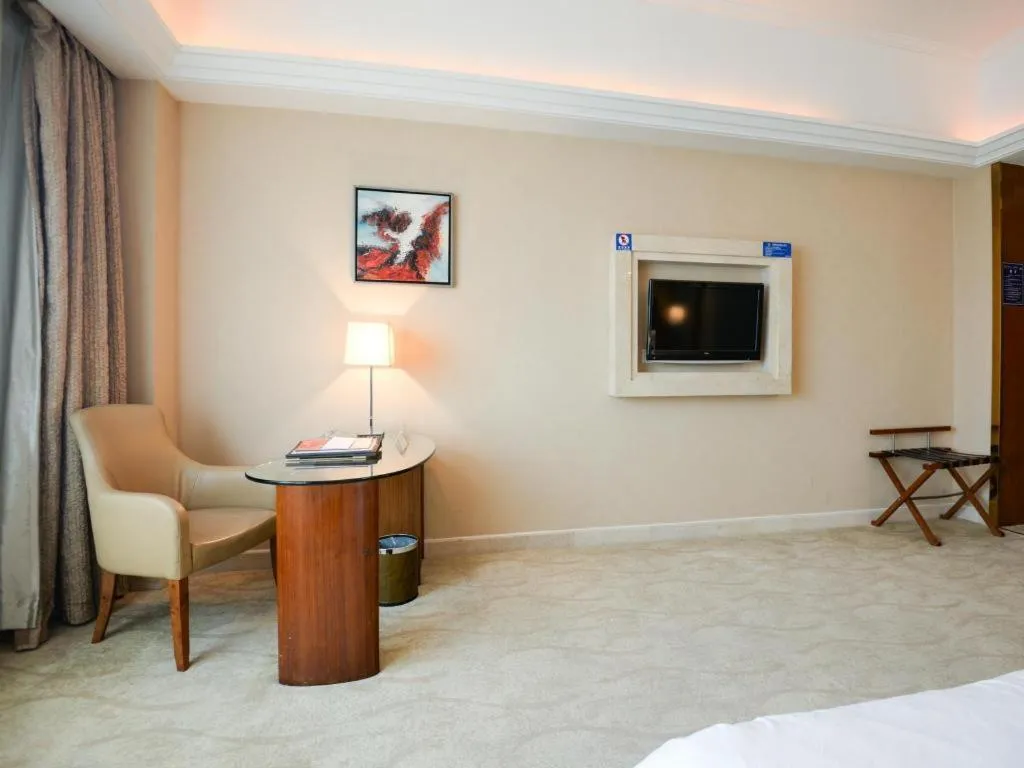 Bed in Regency Hotel