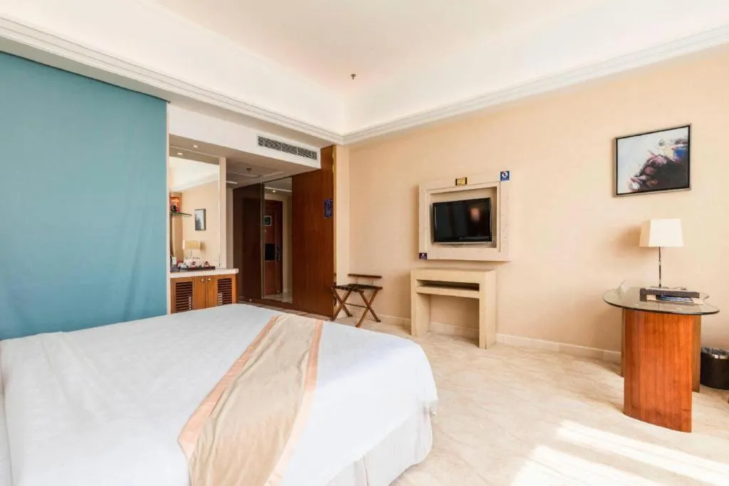 Bed in Regency Hotel