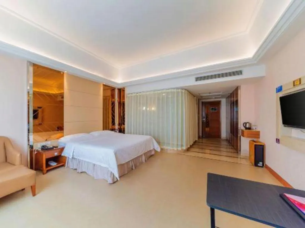 Bed in Regency Hotel