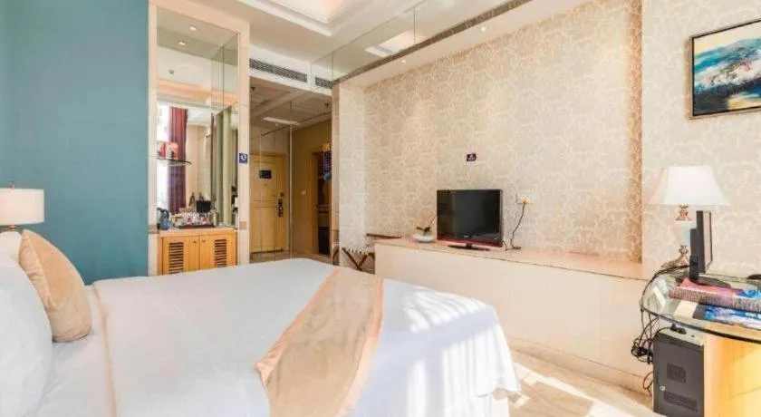 Bed in Regency Hotel