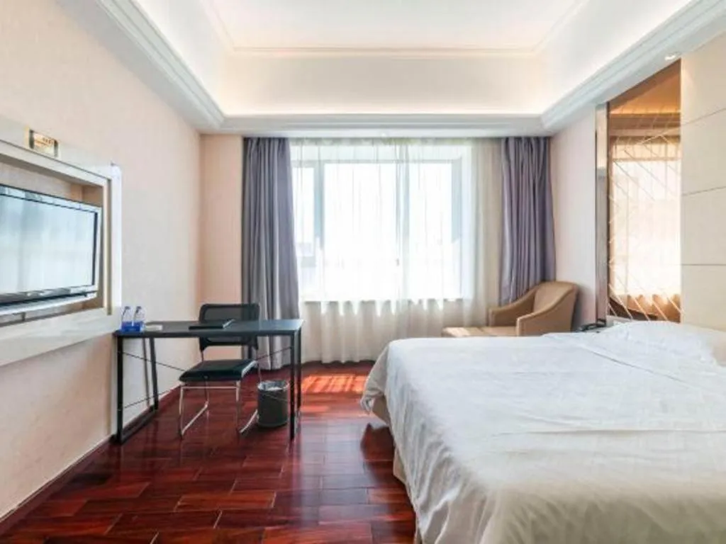 Bed in Regency Hotel