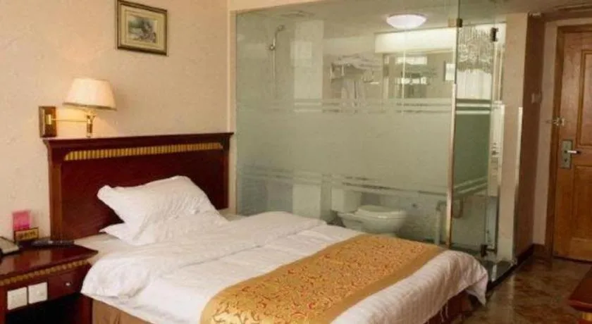 Bed in Nantong GuoDu Hotel