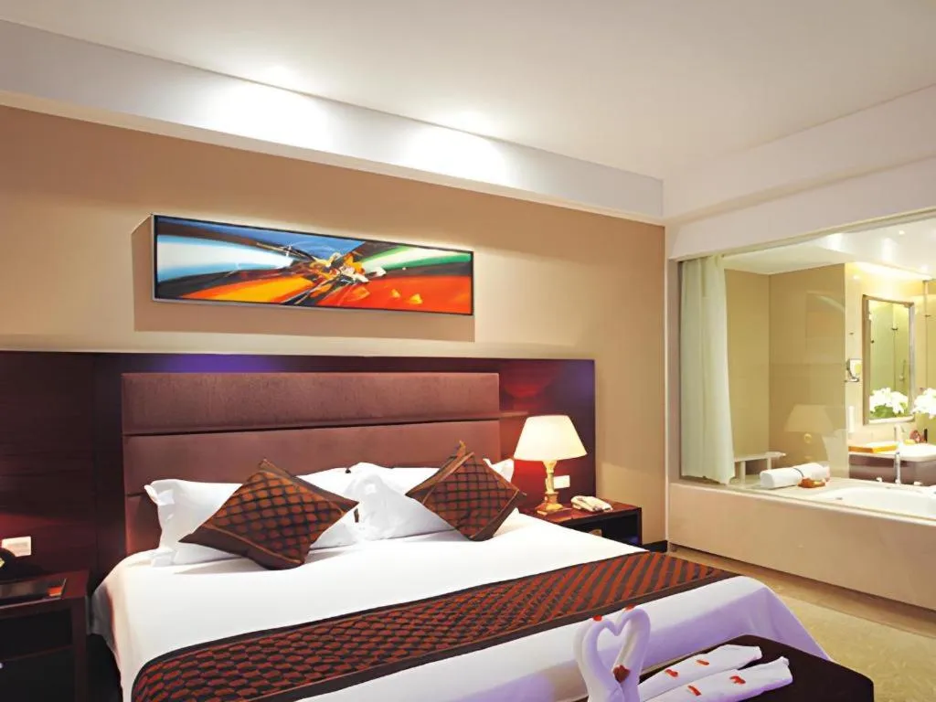 Bed in Zhongzhou International Hotel