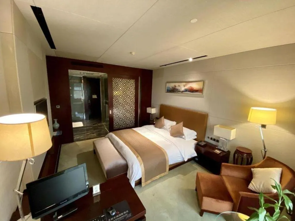 Bed in Zhongzhou International Hotel