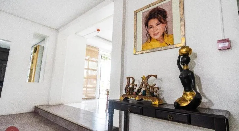 Quezon Premier Hotel - Candelaria