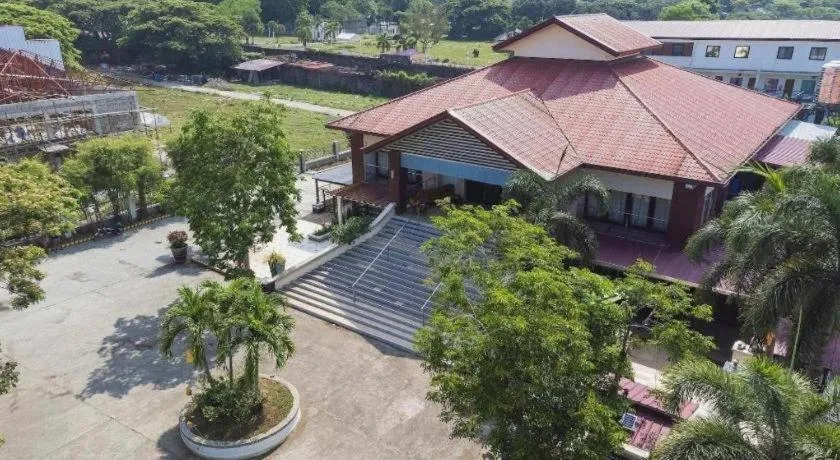 Quezon Premier Hotel - Candelaria