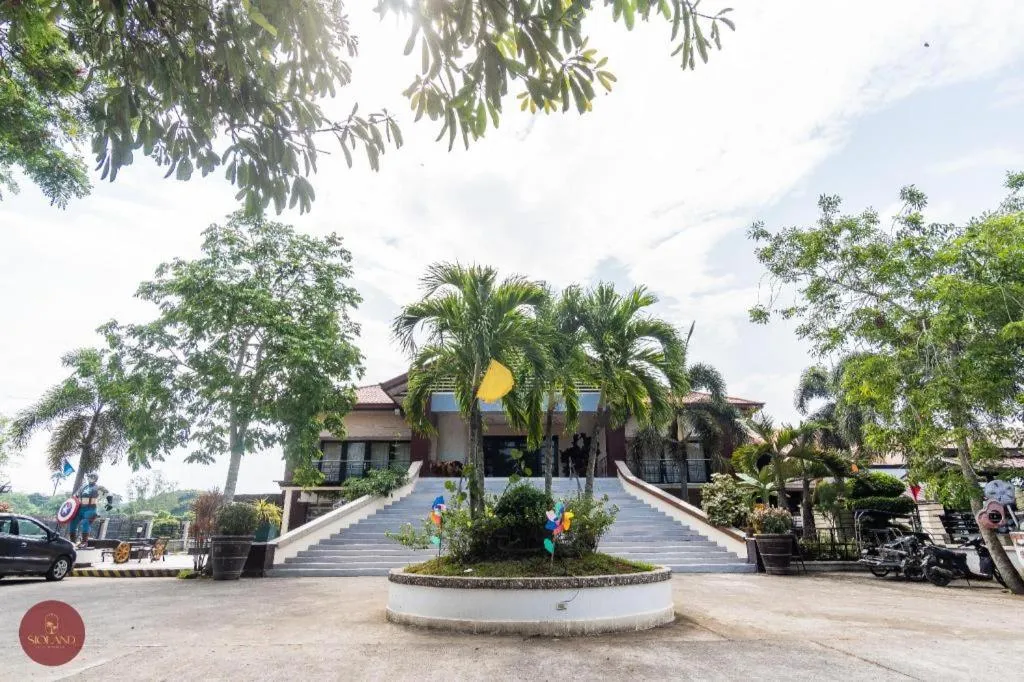 Quezon Premier Hotel - Candelaria