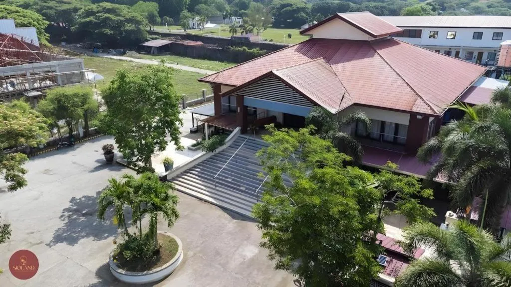 Quezon Premier Hotel - Candelaria