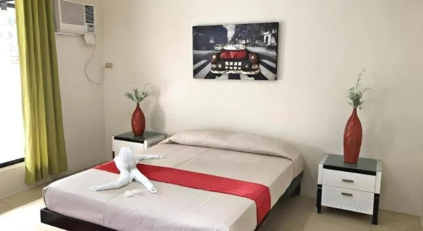 Bed in Quezon Premier Hotel - Candelaria