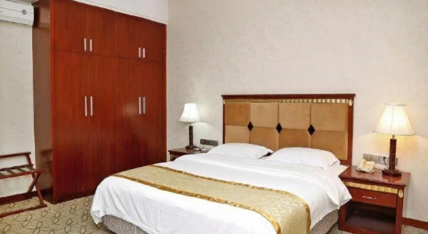 Bed in Shengshi Jinhua Hotel