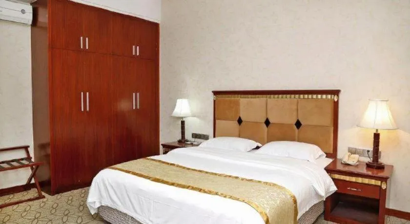 Bed in Shengshi Jinhua Hotel