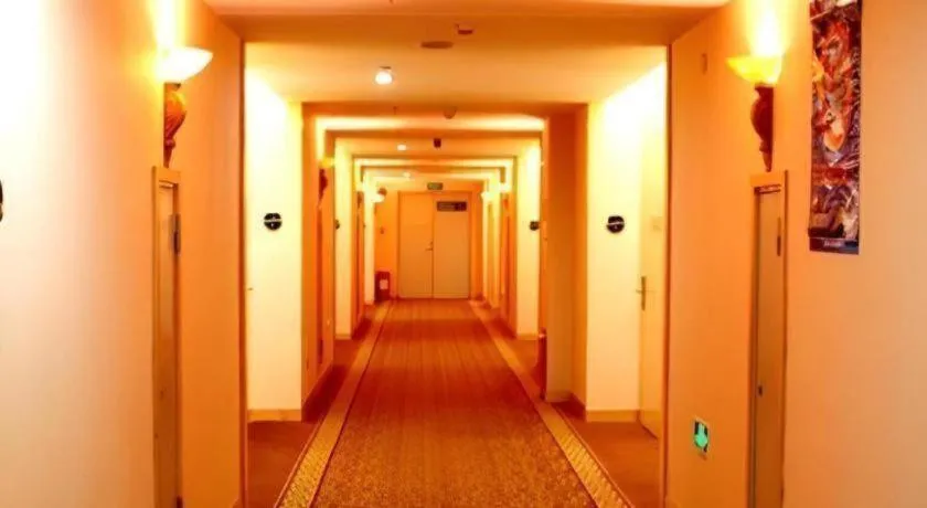 Shengshi Jinhua Hotel