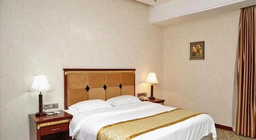 Bed in Shengshi Jinhua Hotel