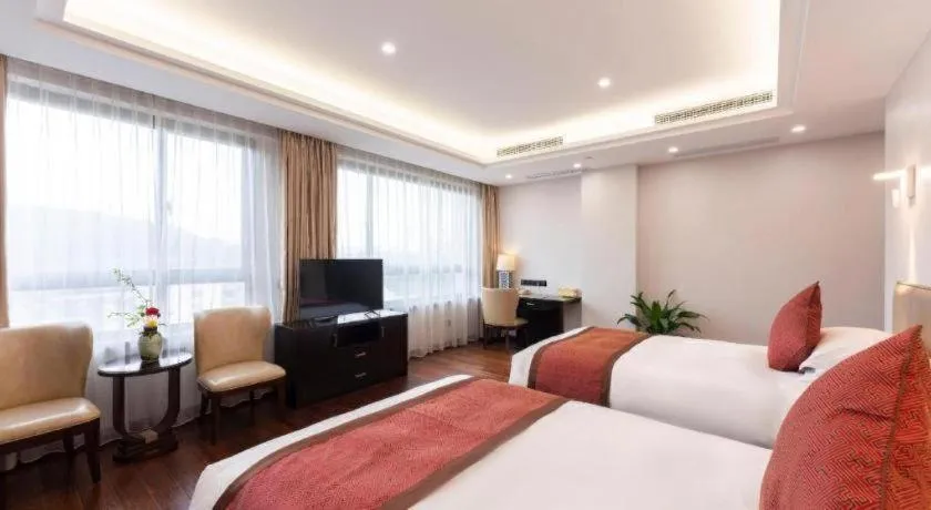 Bed in Shaoxing Yintai Hotel
