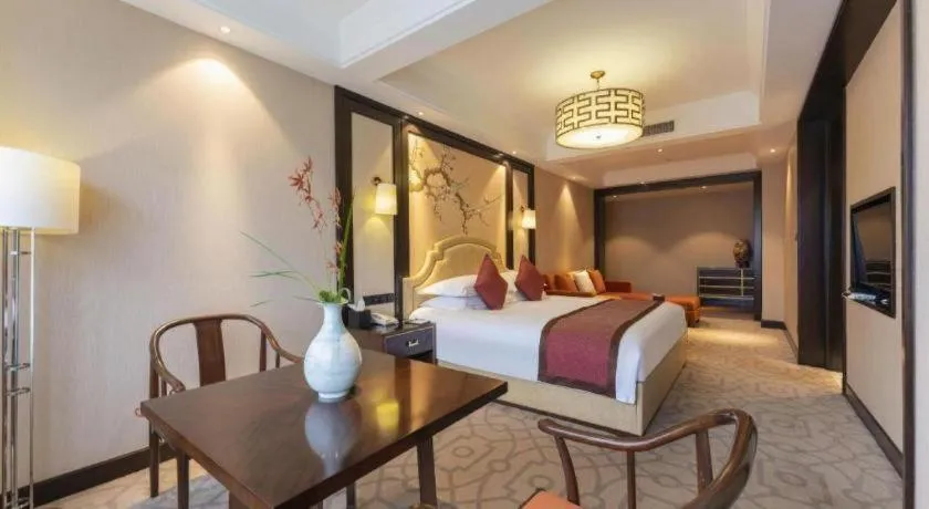 Bed in Shaoxing Yintai Hotel